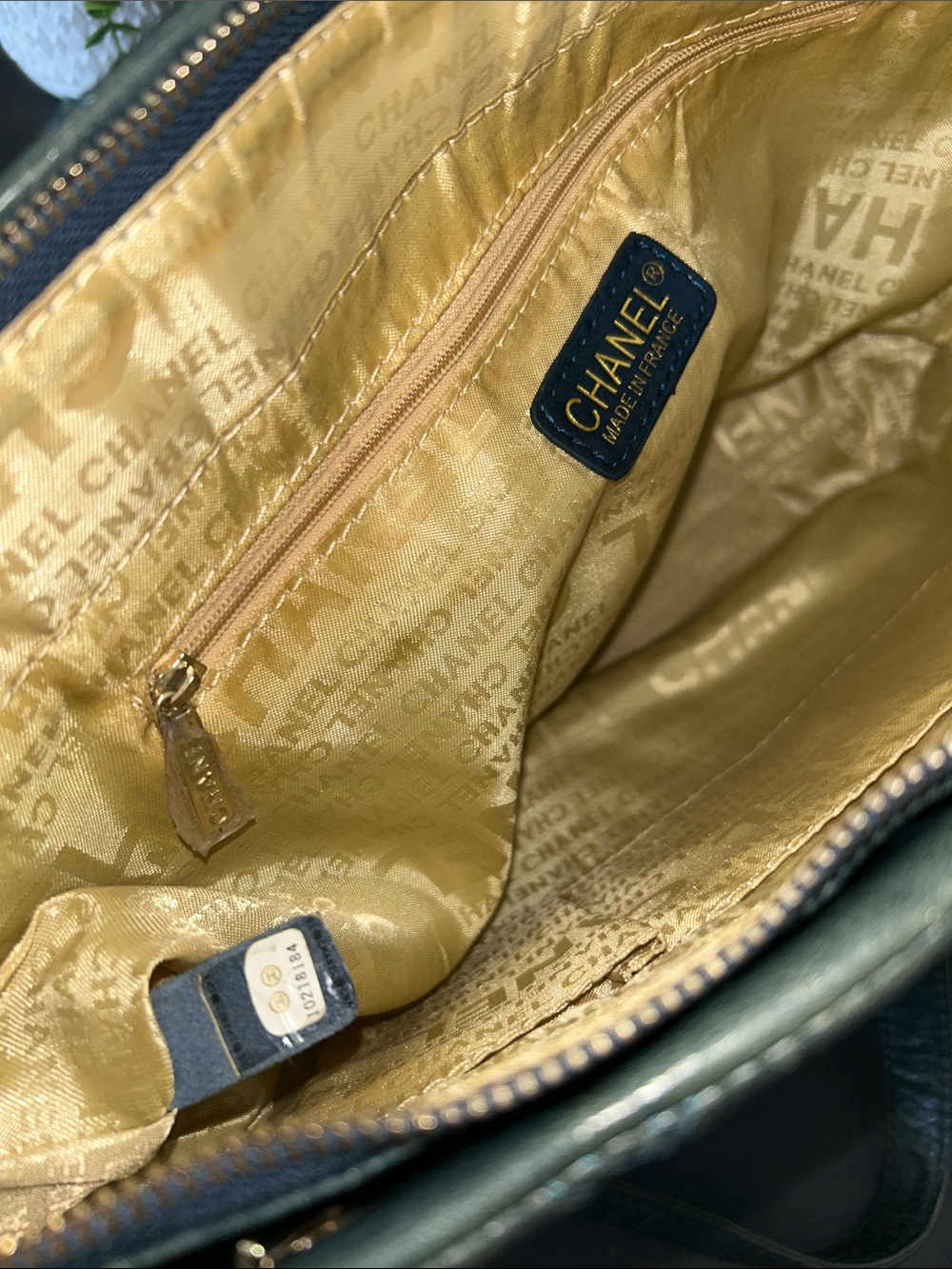 Beautiful Quilted Dark Green Leather Tote with Chain Straps - Picture 15 of 17